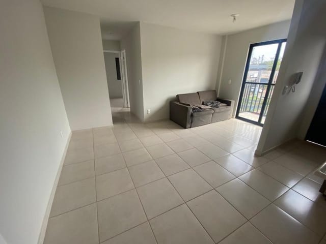 Apartamento 3 quartos e 1 banheiro, à venda ou para alugar, no bairro Centro em Cambé