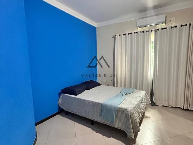 Casa 5 quartos e 4 banheiros, à venda ou para alugar, no bairro Nossa Senhora da Vitória em Ilhéus