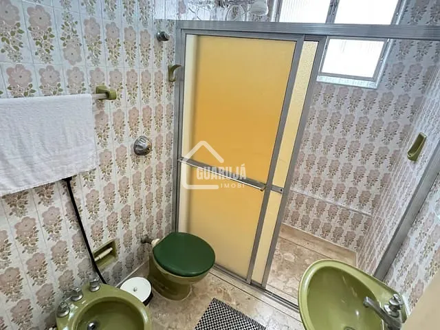 Apartamento 1 quarto e 1 banheiro, à venda ou para alugar, no bairro Pitangueiras em Guarujá