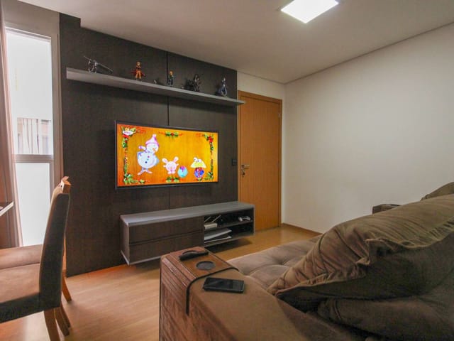 Apartamento 2 quartos e 1 banheiro, à venda, no bairro Bom Jesus em Contagem