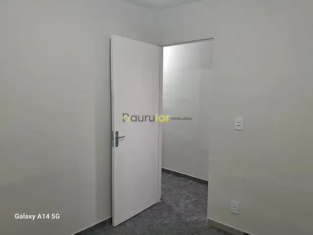 Apartamento 2 quartos e 1 banheiro, à venda, no bairro Núcleo Habitacional Vereador Edson Francisco da Silva em Bauru