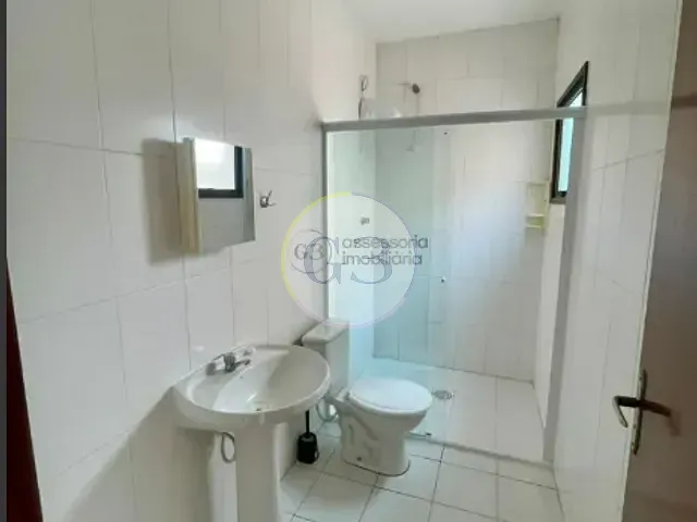 Apartamento 2 quartos e 1 banheiro, para alugar, no bairro Centro em Rio Grande