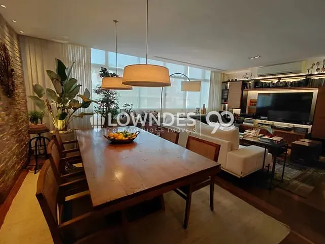 Apartamento com 138m² 3 quartos e 2 banheiros, à venda, no bairro Copacabana em Rio de Janeiro
