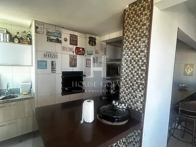 Apartamento 4 quartos e 3 banheiros, à venda, no bairro Village Veneza em Goiânia