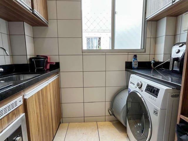 Apartamento 2 quartos e 1 banheiro, à venda, no bairro Chácaras Cotia em Contagem