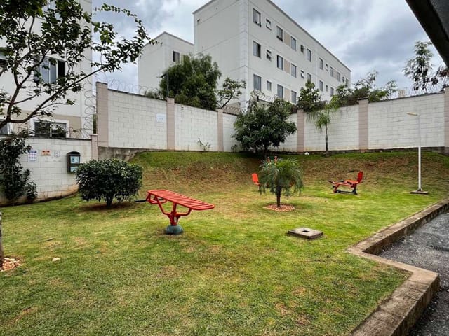Apartamento 2 quartos e 1 banheiro, à venda, no bairro Chácaras Cotia em Contagem