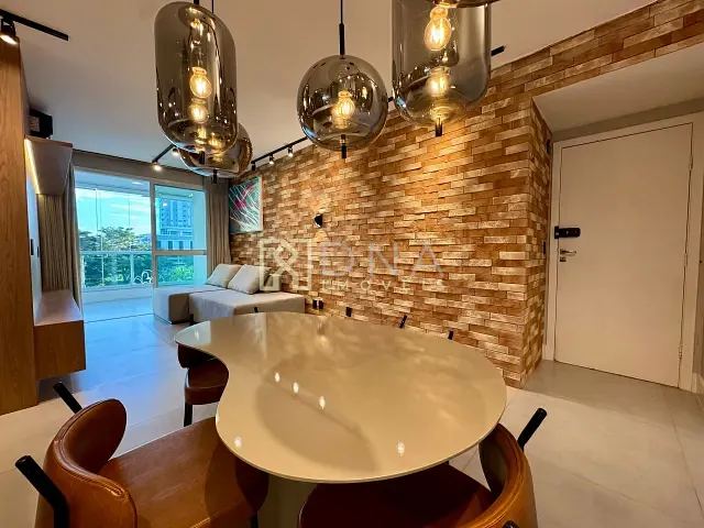 Apartamento 1 quarto e 2 banheiros, à venda ou para alugar, no bairro Jardim das Colinas em São José dos Campos