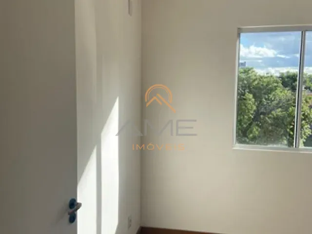 Apartamento 2 quartos e 2 banheiros, à venda, no bairro São Gonçalo em Pelotas