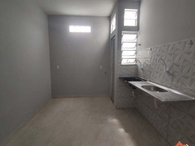 Apartamento 1 quarto e 1 banheiro, para alugar, no bairro Sacramenta em Belém