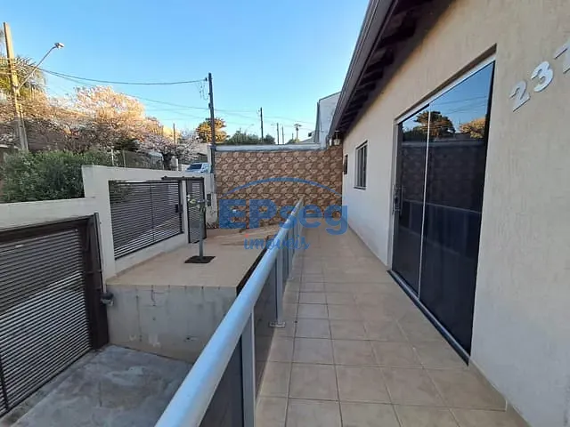 Sobrado com 250m² 3 quartos e 2 banheiros, à venda, no bairro Cafezal em Londrina