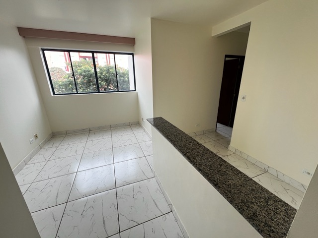 Apartamento com 67m² 3 quartos e 1 banheiro, à venda, no bairro Cláudia em Londrina