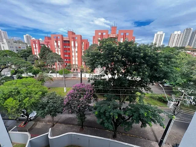 Apartamento com 67m² 3 quartos e 1 banheiro, à venda, no bairro Cláudia em Londrina