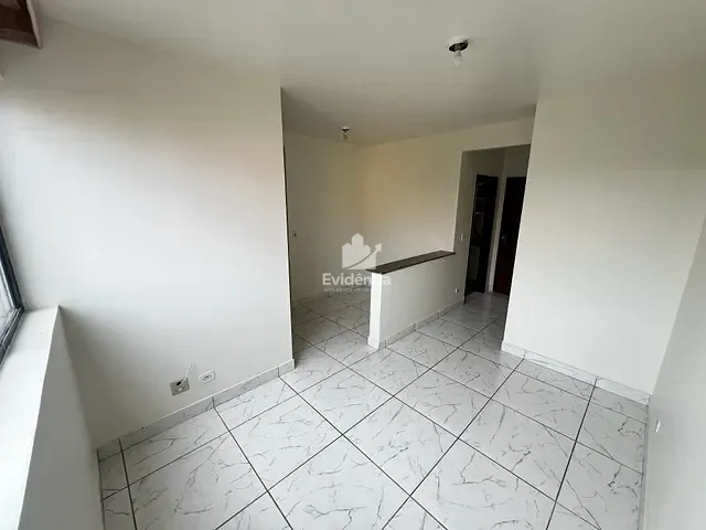 Apartamento com 67m² 3 quartos e 1 banheiro, à venda, no bairro Cláudia em Londrina