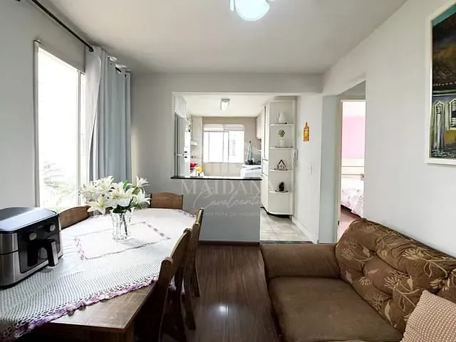 Apartamento com 65m² 2 quartos e 1 banheiro, à venda, no bairro Cidade Jardim em São José dos Pinhais