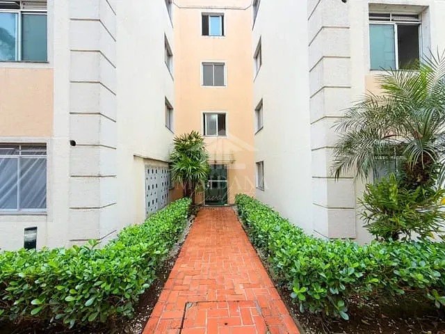 Apartamento com 65m² 2 quartos e 1 banheiro, à venda, no bairro Cidade Jardim em São José dos Pinhais