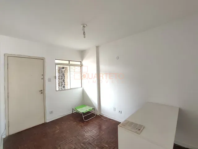 Apartamento 2 quartos e 1 banheiro, à venda ou para alugar, no bairro Água Branca em São Paulo