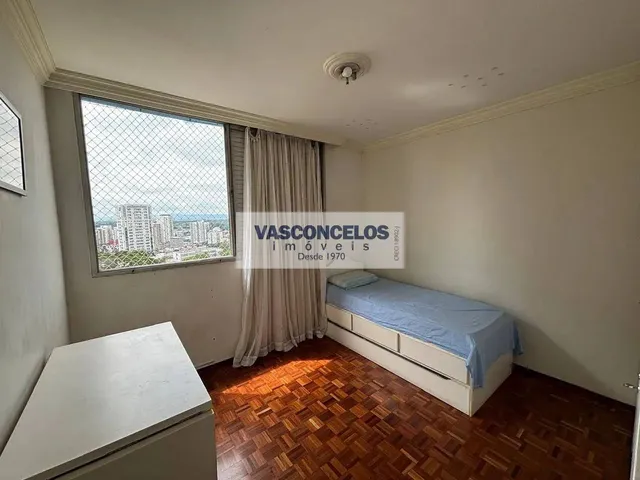 Apartamento com 10m² 3 quartos e 2 banheiros, para alugar, no bairro Vila Adyana em São José Dos Campos