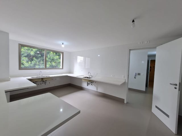 Apartamento com 390m² 4 quartos e 5 banheiros, à venda, no bairro Higienópolis em São Paulo