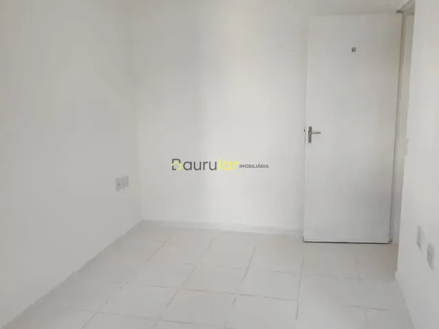 Apartamento 2 quartos e 1 banheiro, à venda, no bairro Loteamento Chácara das Flores em Bauru