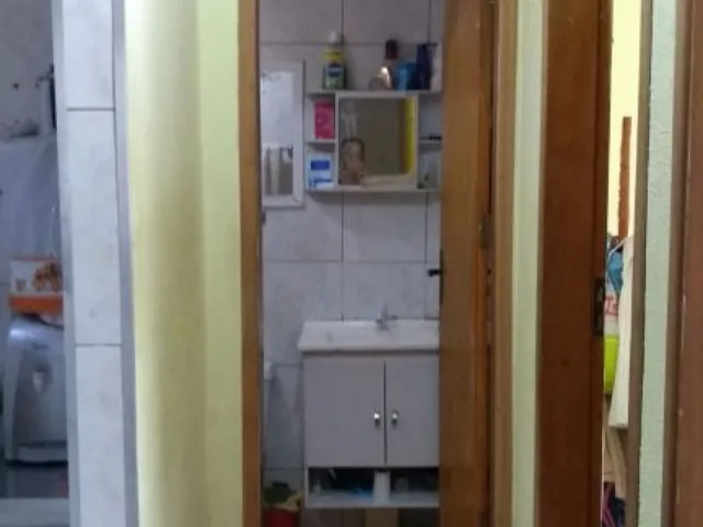 Apartamento 2 quartos e 1 banheiro, à venda, no bairro Vila Sacadura Cabral em Santo André