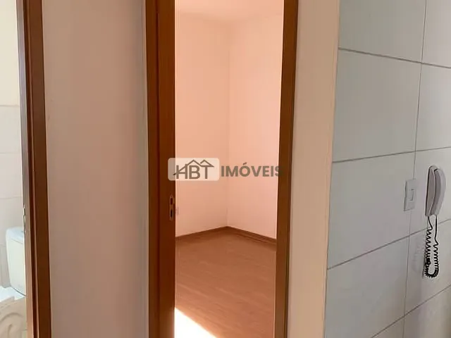 Apartamento 2 quartos e 1 banheiro, para alugar, no bairro Jardim Maria Célia em Bauru