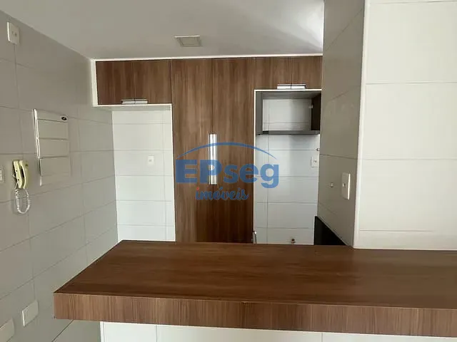 Apartamento 2 quartos e 2 banheiros, à venda, no bairro Barra em Salvador