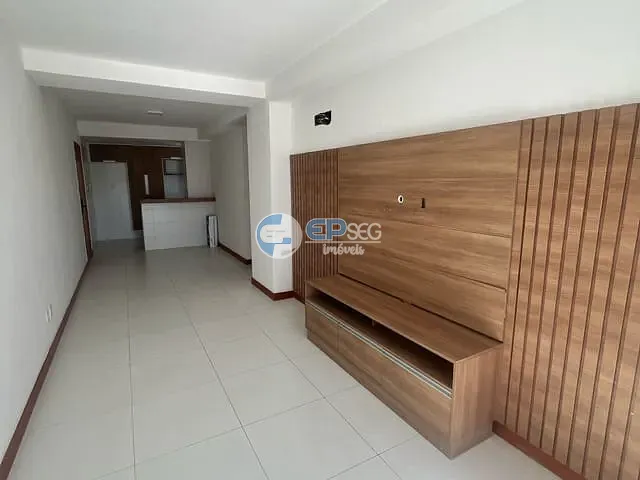 Apartamento 2 quartos e 2 banheiros, à venda, no bairro Barra em Salvador