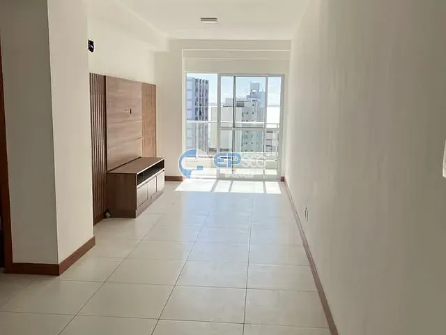Apartamento 2 quartos e 2 banheiros, à venda, no bairro Barra em Salvador