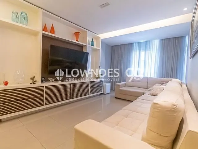 Apartamento com 156m² 3 quartos e 3 banheiros, à venda, no bairro Copacabana em Rio de Janeiro