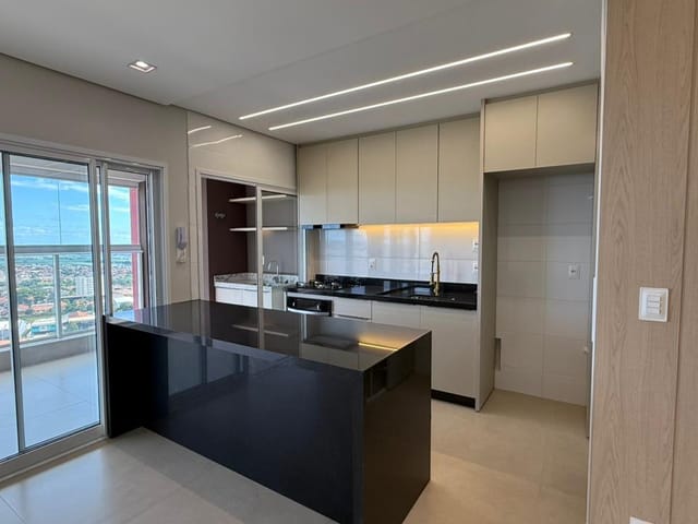 Apartamento 3 quartos e 2 banheiros, para alugar, no bairro Centro em Cambé