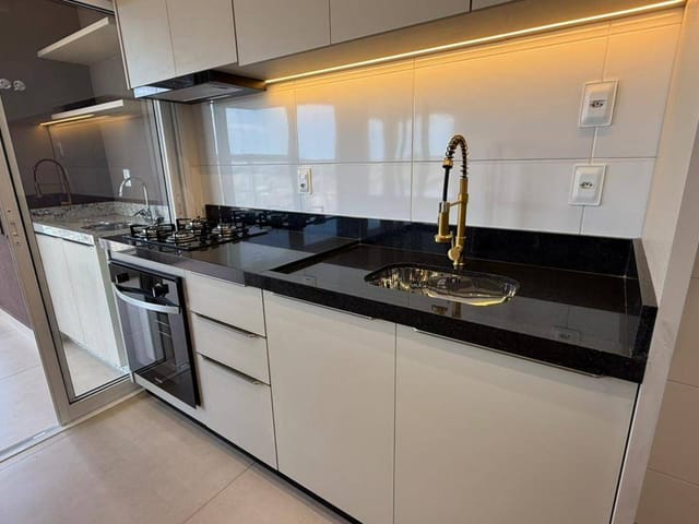 Apartamento 3 quartos e 2 banheiros, para alugar, no bairro Centro em Cambé