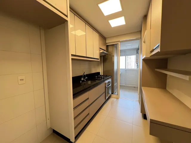 Apartamento com 10m² 3 quartos e 2 banheiros, à venda, no bairro Gleba Palhano em Londrina