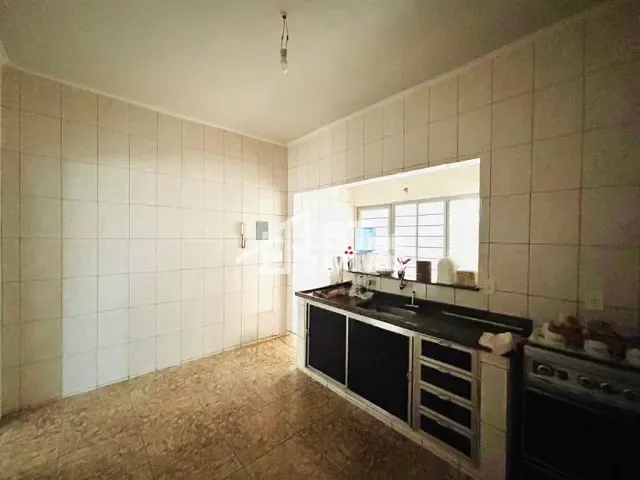 Apartamento 2 quartos e 2 banheiros, à venda, no bairro Jardim Rio Branco em Andradas