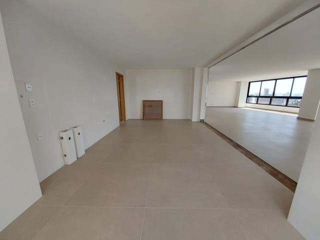 Apartamento 5 quartos e 8 banheiros, à venda, no bairro Setor Marista em Goiânia