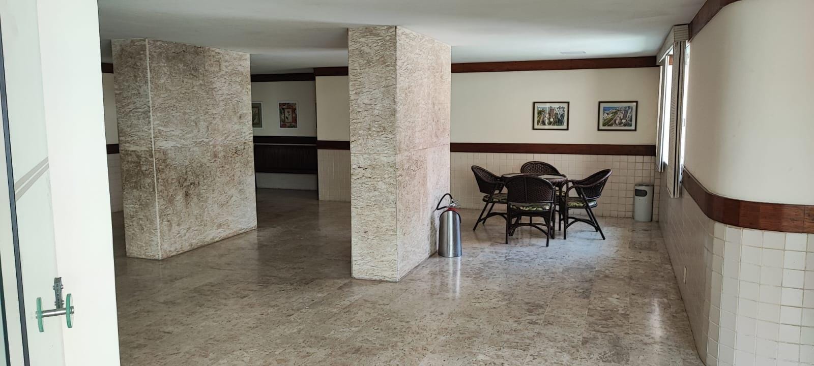 Apartamento para alugar com 2 quartos, 85m² - Foto 2