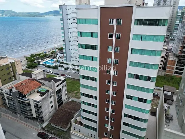 Apartamento com 448m² 4 quartos e 5 banheiros, à venda, no bairro Meia Praia em Itapema