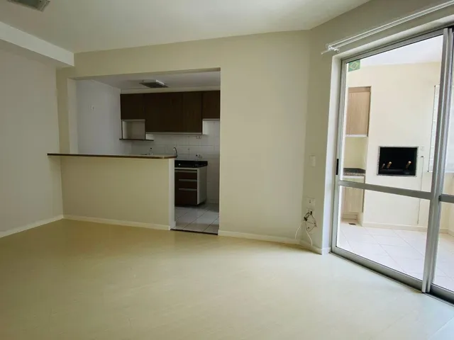 Apartamento com 105m² 3 quartos e 1 banheiro, para alugar, no bairro Gleba Fazenda Palhano em Londrina