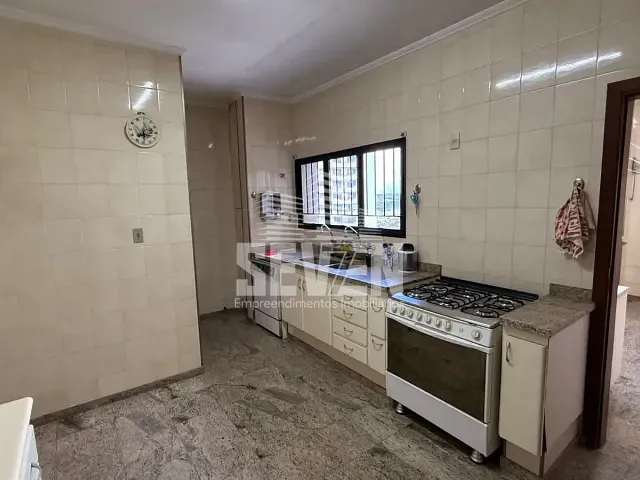 Apartamento com 260m² 3 quartos e 4 banheiros, à venda, no bairro Jardim Estoril IV em Bauru