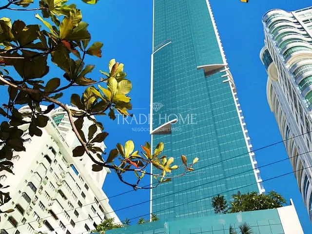 Apartamento com 404m² 4 quartos e 1 banheiro, à venda, no bairro Barra Sul em Balneário Camboriú