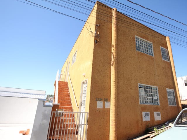 Apartamento com 76m² 3 quartos e 2 banheiros, para alugar, no bairro Vila Santa Edwirges em São João da Boa Vista