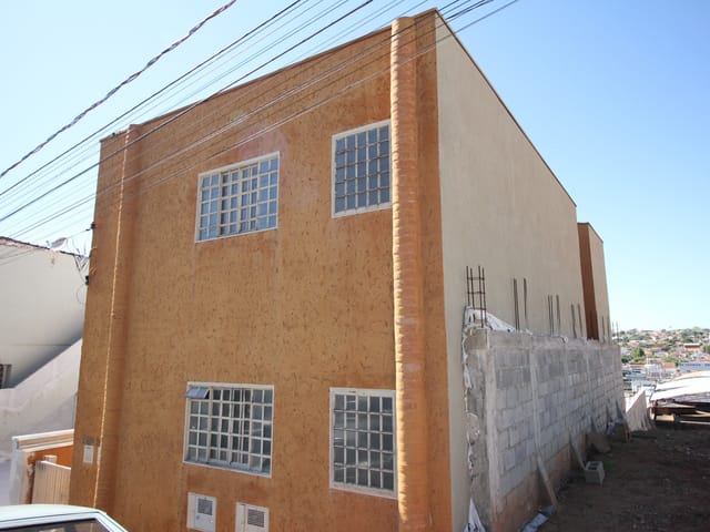 Apartamento com 76m² 3 quartos e 2 banheiros, para alugar, no bairro Vila Santa Edwirges em São João da Boa Vista