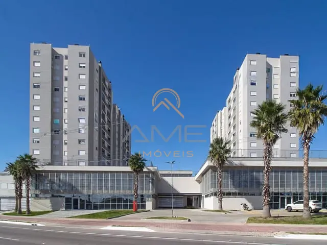 Apartamento 2 quartos e 2 banheiros, para alugar, no bairro Areal em Pelotas