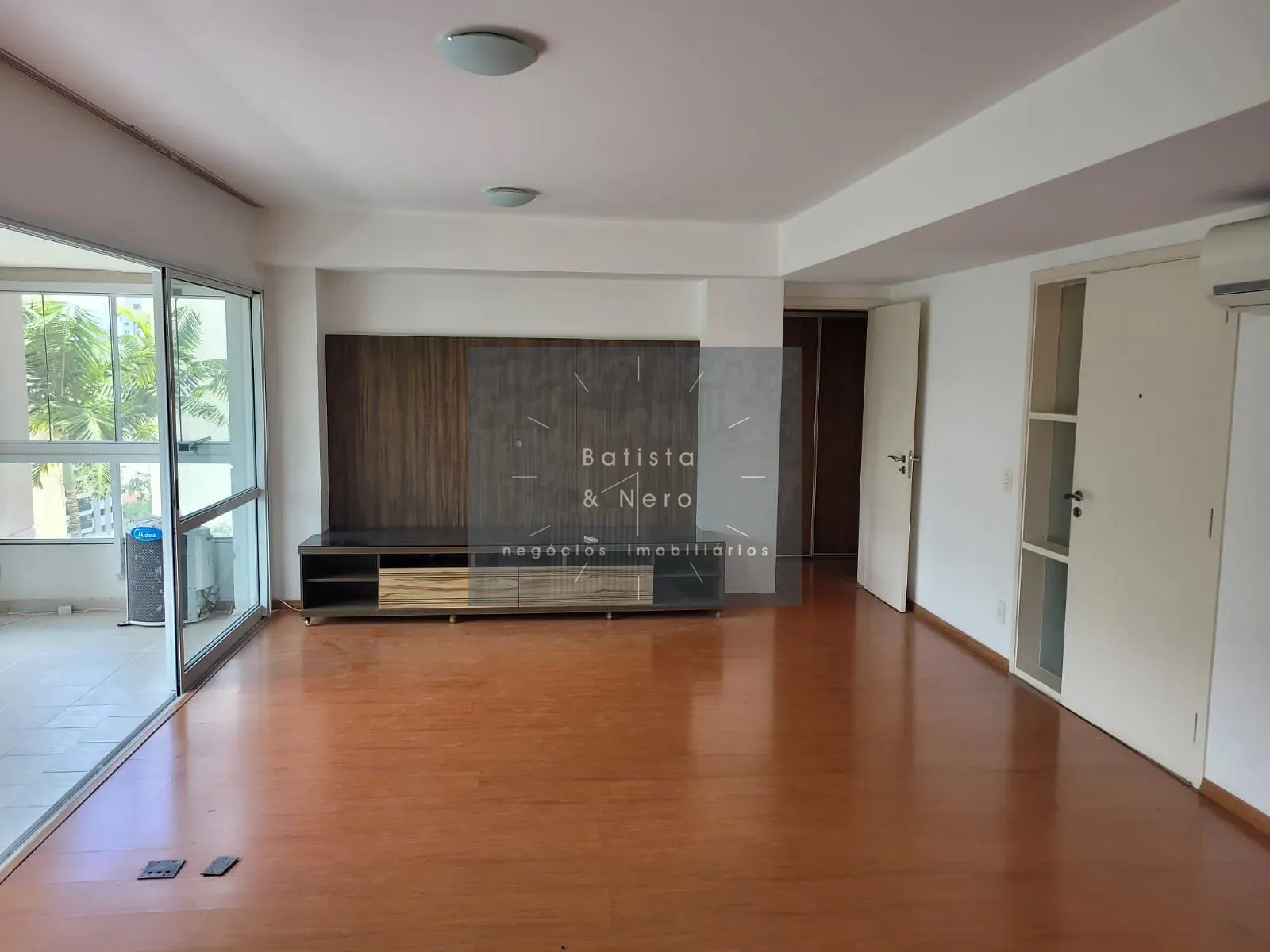 Apartamento, 3 quartos, 138 m² - Foto 1
