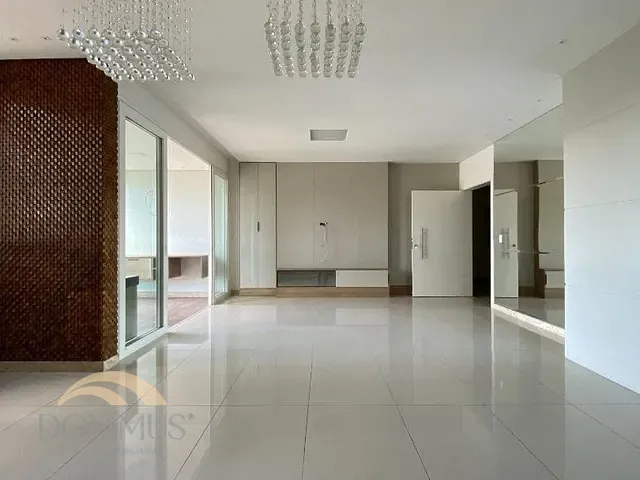 Apartamento com 270m² 4 quartos e 5 banheiros, à venda, no bairro Horto em Ipatinga