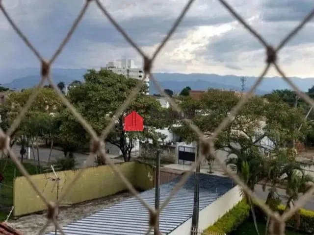 Apartamento à venda, no bairro São Benedito em Pindamonhangaba