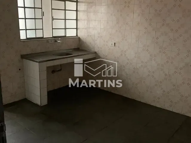 Apartamento 2 quartos e 1 banheiro, para alugar, no bairro Jardim Fabiana em Embu das Artes