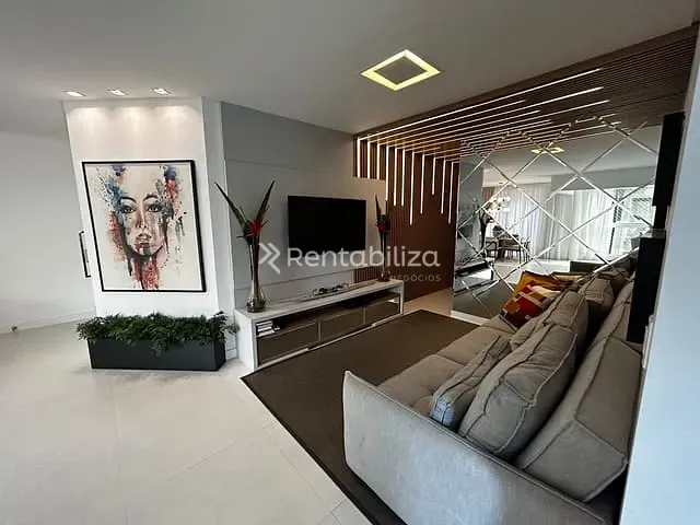 Apartamento com 210m² 3 quartos e 3 banheiros, à venda, no bairro Meia Praia em Itapema