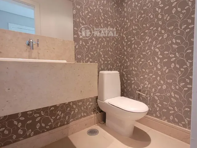 Apartamento 3 quartos e 5 banheiros, para alugar, no bairro Gleba Fazenda Palhano em Londrina