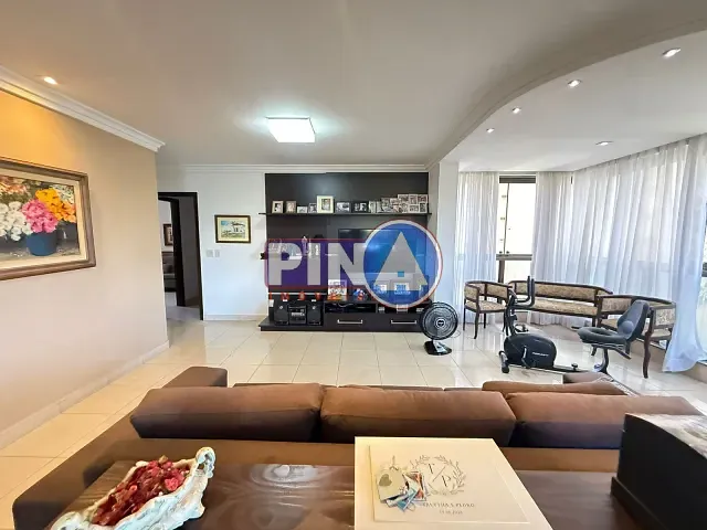 Apartamento com 214m² 4 quartos e 6 banheiros, à venda, no bairro Setor Oeste em Goiânia