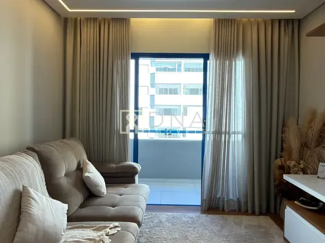 Apartamento 3 quartos e 2 banheiros, para alugar, no bairro Parque Residencial Aquarius em São José dos Campos